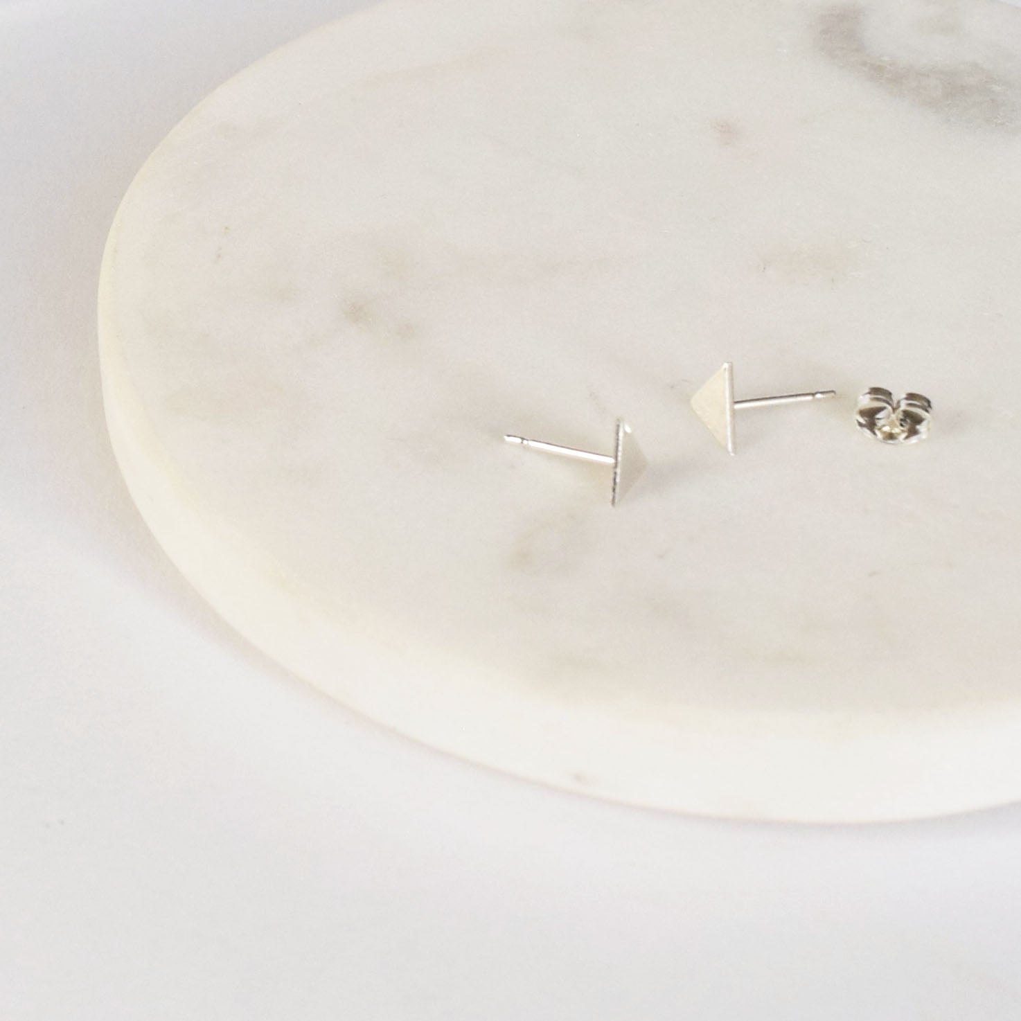Silver solid triangle stud earrings