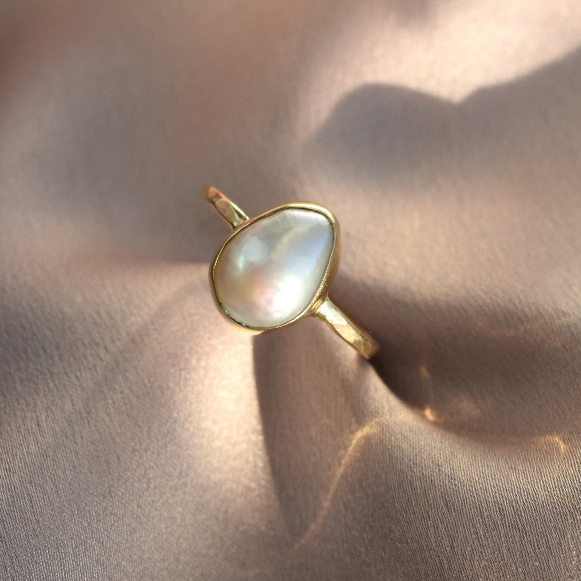 recycled 9ct gold pearl ring