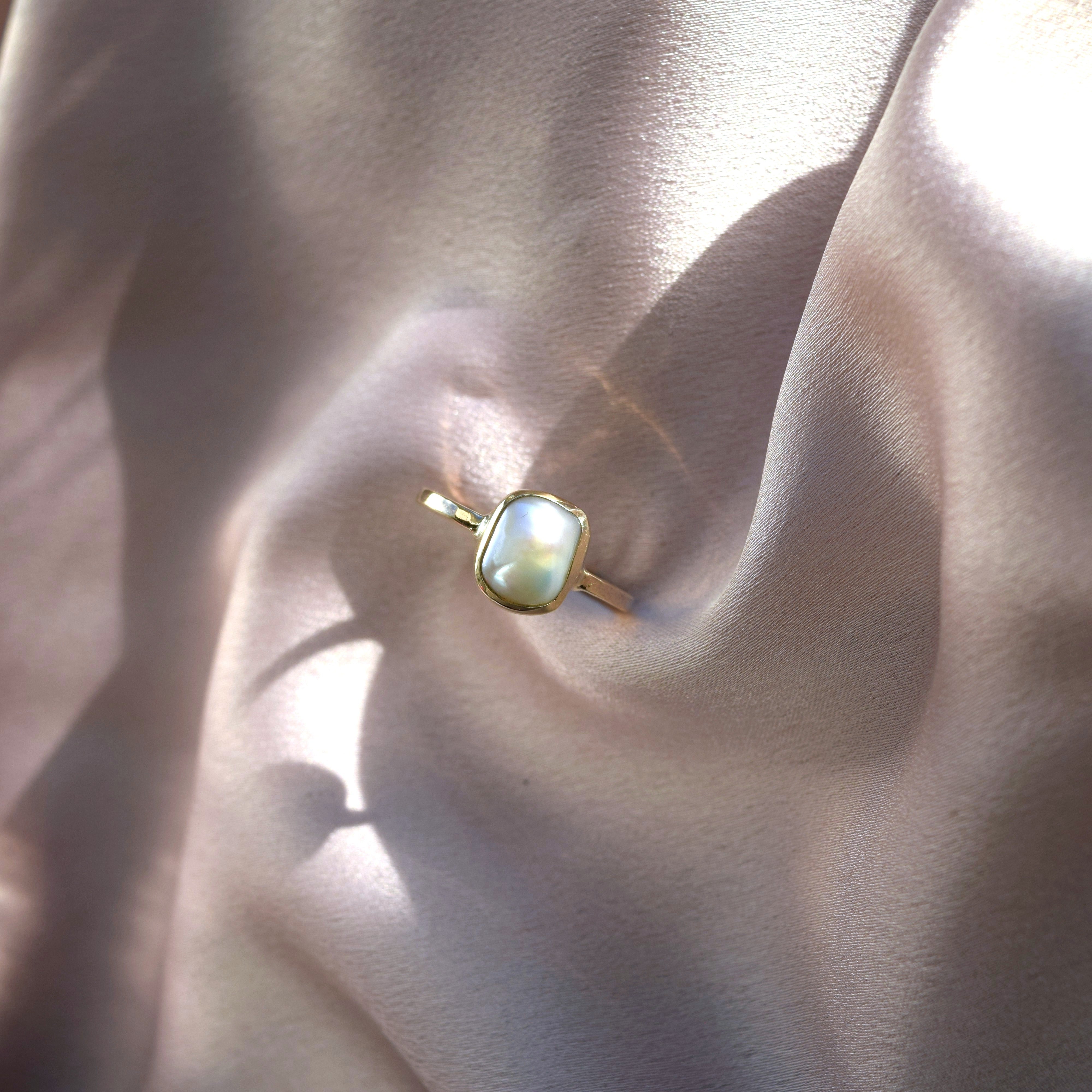 recycled 9ct gold pearl ring