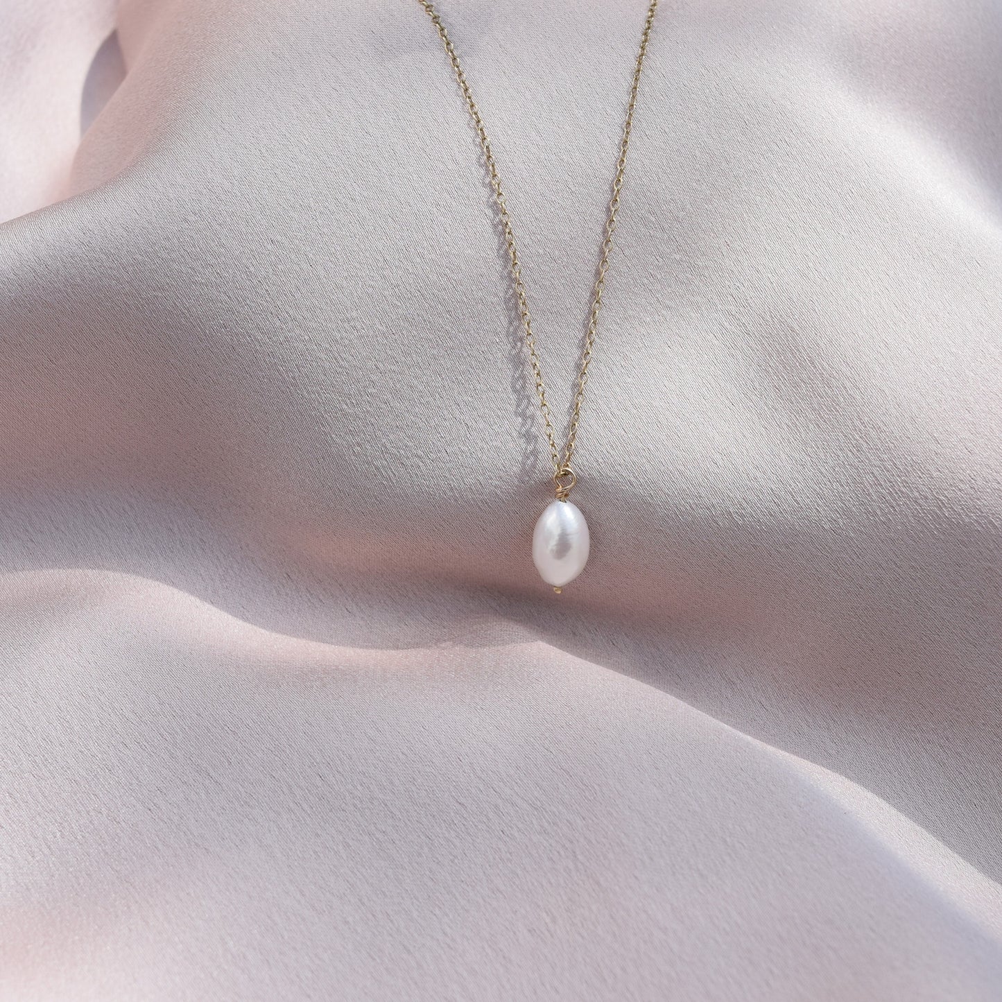 Sustainable solid gold jewellery handmade in Scotland